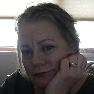 Meet your Posher, Leslie